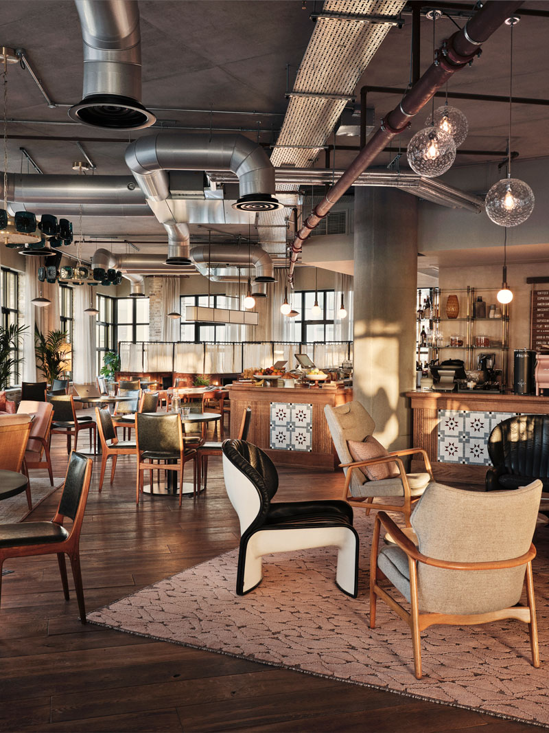 Member Café area on the 12th floor